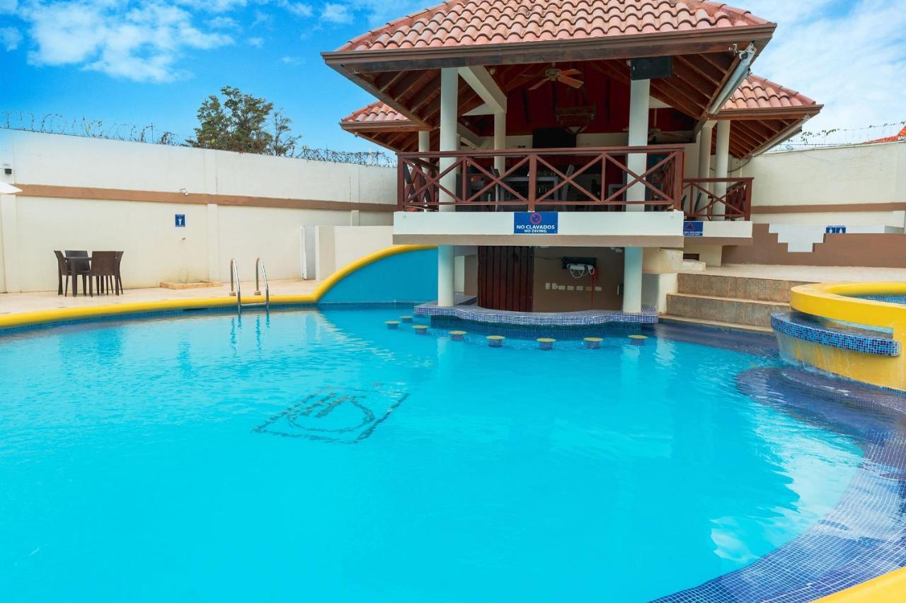 Hotel Silvestre Ла Романа Екстериор снимка