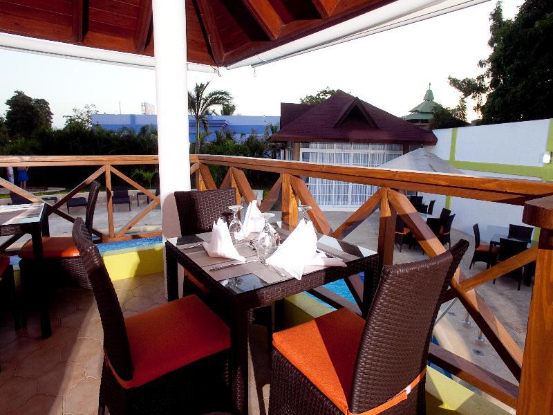 Hotel Silvestre Ла Романа Екстериор снимка
