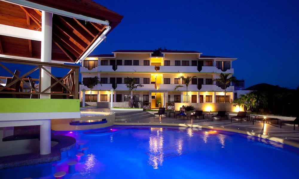 Hotel Silvestre Ла Романа Екстериор снимка