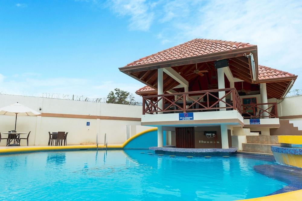 Hotel Silvestre Ла Романа Екстериор снимка